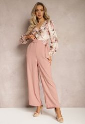 Różowy Kwiatowy Kombinezon z Kopertowym Dekoltem z Paskiem i Szerokimi Nogawkami Vinia. Czerwone sukienki damskie Renee, bez wzorów, eleganckie, bez ramiączek. W wyprzedaży za 127.99 zł.