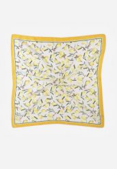 Żółty Szalik Apaszka w Owocowy Wzór Rayhelle. Żółte szaliki damskie Born2be, na lato, bez wzorów, z materiału. Za 29.99 zł.