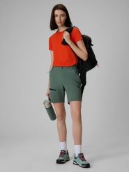 4F Spodenki trekkingowe szybkoschnące damskie - khaki XS. Brązowe szorty damskie 4F, bez wzorów, z materiału. Za 199.99 zł.