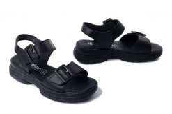 RIEKER 66680-00 black, sandały damskie. Czarne sandały damskie Rieker, bez wzorów, bez obcasa, bez zapięcia. Za 271.92 zł.
