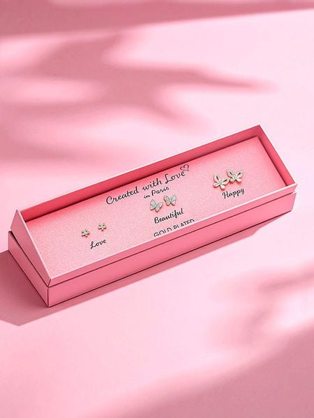 Created with Love 3-częściowy zestaw kolczyków-wkrętek "Serene" z cyrkoniami rozmiar: onesize. Szare kolczyki damskie Created with Love, z cyrkonią, srebrne. Za 56.99 zł.