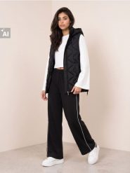 Spodnie wide leg z domieszką wiskozy - czarny. Czarne spodnie sportowe damskie Sinsay, l, bez wzorów, z wiskozy. Za 49.99 zł.