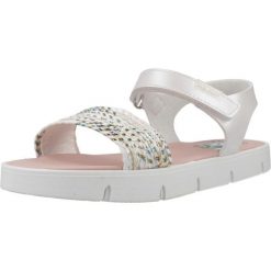 Sandały PABLOSKY 447907P Biały. Białe sandały damskie Pablosky, bez wzorów, z syntetyku, bez obcasa, bez zapięcia. Za 237.99 zł.