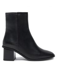 Calvin Klein Botki HW0HW02320 Czarny. Czarne botki damskie Calvin Klein, ze skóry, bez obcasa, na słupku, bez zapięcia. Za 843.66 zł.