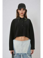 Weekday Koszulka w kolorze czarnym rozmiar: XS. Czarne koszulki damskie Weekday, xs, bez wzorów, bez kołnierzyka, bez ramiączek. Za 52.55 zł.