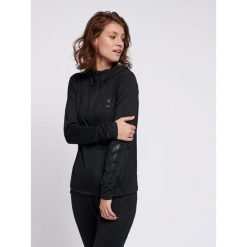 Bluza fitness damska Hummel zip Selby. Szare bluzy damskie Hummel, na wiosnę, xs, bez wzorów, z dżerseju, z kapturem. Za 240.20 zł.