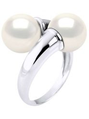ATELIERS SAINT GERMAIN Srebrny pierścionek z perłami rozmiar: 58. Białe pierścionki damskie ATELIERS SAINT GERMAIN, z perłą, srebrne. Za 500.99 zł.