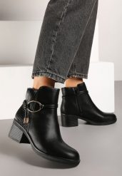Czarne Botki na Niskim Słupku z Ozdobnym Paskiem z Metalową Aplikacją Reannia. Czarne botki damskie Renee, eleganckie, bez obcasa, na obcasie, bez zapięcia. Za 119.99 zł.