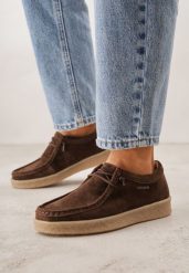 Brązowe Zamszowe Półbuty ze Skórzaną Wkładką i Ozdobnymi Przeszyciami Olenos. Brązowe półbuty damskie Born2be, bez wzorów, z dresówki, bez obcasa, bez zapięcia. Za 179.99 zł.