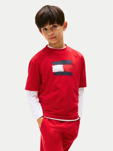 Tommy Hilfiger T-Shirt Flag Archive KB0KB10111 Czerwony Regular Fit. Czerwone t-shirty i koszulki chłopięce Tommy Hilfiger, bez wzorów, z bawełny, bez kołnierzyka, bez ramiączek. Za 99.99 zł.
