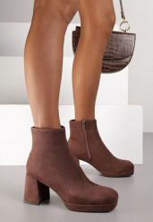 Brązowe Botki do Kostki Vices na Słupku z Imitacji Zamszu Dodvire. Brązowe botki damskie Born2be, eleganckie, bez obcasa, na obcasie, bez zapięcia. Za 129.99 zł.