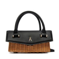 Torebka Patrizia Pepe. Czarne torebki klasyczne damskie Patrizia Pepe, bez dodatków. Za 949.99 zł.