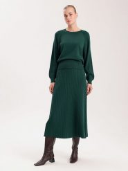 BGN Sweter w kolorze zielonym rozmiar: 40. Zielone swetry klasyczne damskie BGN, z wełny, bez kołnierzyka. Za 118.56 zł.