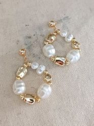 Atelier MIU Pozłacane kolczyki-wkrętki rozmiar: onesize. Brązowe kolczyki damskie atelier MIU, pozłacane. Za 82.83 zł.