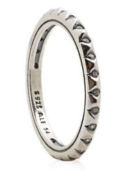 Pandora Srebrny pierścionek z cyrkoniami rozmiar: 44. Szare pierścionki damskie Pandora, z cyrkonią, srebrne. Za 121.99 zł.