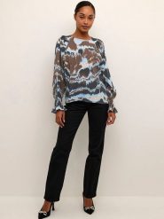 Kaffe Bluzka "Susana" w kolorze ciemnobrązowo-błękitnym rozmiar: 38. Brązowe bluzki damskie Kaffe, bez wzorów, bez kołnierzyka, bez ramiączek. Za 65.23 zł.