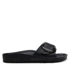 Klapki Birkenstock. Czarne klapki damskie Birkenstock, bez wzorów, bez obcasa, bez zapięcia. Za 199.99 zł.