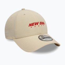 Czapka z daszkiem New Era NE Tech 9Forty. Brązowe czapki z daszkiem damskie New Era, bez wzorów. Za 129.99 zł.