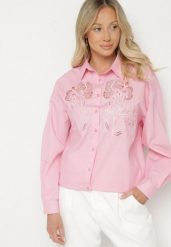 Różowa Bawełniana Koszula o Kroju Oversize Zdobiona Ażurowymi Wstawkami Vovelle. Czerwone koszule damskie Born2be, m, z aplikacjami, z bawełny, eleganckie, bez kołnierzyka, bez ramiączek. Za 149.99 zł.