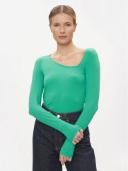 Vero Moda Bluzka Carina 10301178 Zielony Regular Fit. Zielone bluzki damskie Vero Moda, s, bez wzorów, z wiskozy, bez kołnierzyka, bez ramiączek. W wyprzedaży za 59.99 zł.