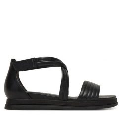 Sandały Tamaris. Czarne sandały damskie Tamaris, bez wzorów, bez obcasa, na płaskiej podeszwie, bez zapięcia. Za 379.99 zł.