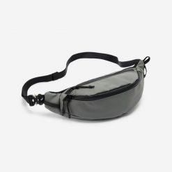 Torebka nerka hydrofobowa 2 kieszenie. Szare nerki i saszetki damskie Decathlon, bez wzorów, z materiału. W wyprzedaży za 59.99 zł.