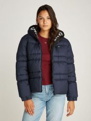 TOMMY JEANS Kurtka pikowana w kolorze granatowym rozmiar: XL. Niebieskie kurtki damskie Tommy Jeans, xl, bez wzorów, z jeansu, bez kaptura. Za 592.99 zł.