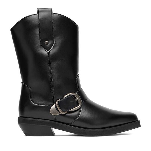 Kowbojki JENNY. Czarne botki damskie Jenny, bez obcasa, na płaskiej podeszwie, bez zapięcia. Za 139.99 zł.