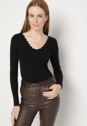 Czarny Dopasowany Sweter z Nieregularnym Dekoltem w Serek Fenarela. Czarne swetry klasyczne damskie Born2be, m, z jeansu, bez kołnierzyka. Za 49.99 zł.