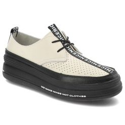 Beżowe Półbuty Filippo Eleganckie Buty Damskie. Brązowe półbuty damskie Filippo, na wiosnę, bez wzorów, bez obcasa, bez zapięcia. Za 149.00 zł.