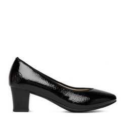 Czółenka Rieker. Czarne czółenka damskie Rieker, bez wzorów, bez obcasa. Za 299.99 zł.