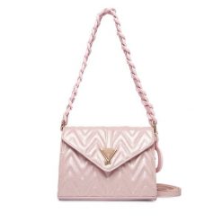 Torebka Guess. Czerwone torebki klasyczne damskie Guess, bez dodatków. Za 289.99 zł.