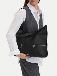 Lasocki Torebka CEO-LSK-L-012-10 Czarny. Czarne torebki klasyczne damskie Lasocki, ze skóry, bez dodatków. Za 199.99 zł.