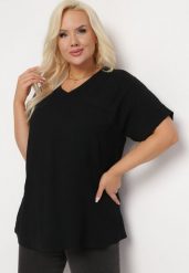 Czarna Bawełniana Bluzka z Kieszonką na Boku Quilea. Czarne bluzki damskie Born2be, uniwersalny, bez wzorów, z bawełny, eleganckie, bez kołnierzyka, bez ramiączek. Za 69.99 zł.
