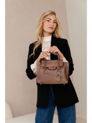 Lia Biassoni Skórzana torebka w kolorze jasnobrązowym - 30 x 23 x 11 cm rozmiar: onesize. Brązowe torebki klasyczne damskie Lia Biassoni, z materiału, przez ramię, bez dodatków. Za 282.99 zł.