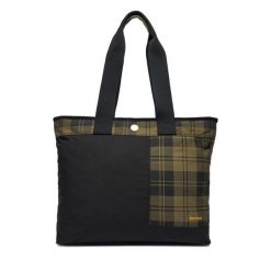 Torebka Barbour. Czarne shopper bag Barbour, bez wzorów, bez dodatków. Za 579.99 zł.