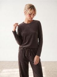 Prążkowana koszulka piżamowa - brązowy. Brązowe piżamy damskie Sinsay, bez wzorów, prążkowane, bez ramiączek. Za 35.99 zł.