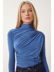 Happiness Istanbul Koszulka w kolorze błękitnym rozmiar: 38. Niebieskie koszulki damskie Happiness Istanbul, bez wzorów, bez kołnierzyka, bez ramiączek. Za 56.99 zł.