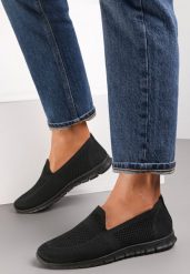 Czarne Tenisówki Pasquier. Czarne obuwie sportowe damskie Renee, z tkaniny, przed kostkę, bez zapięcia, tenisowe. Za 39.99 zł.