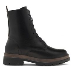 Trapery Lasocki. Czarne trapery damskie Lasocki, bez zapięcia. Za 299.99 zł.