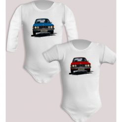 BMW 3 — body. Body niemowlęce nikiniki, bez wzorów, z bawełny, bez kołnierzyka, bez ramiączek. W wyprzedaży za 50.15 zł.