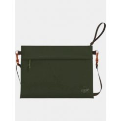 Saszetka CabinZero Classic Sacoche 2. Zielone nerki i saszetki damskie CABINZERO, bez wzorów. Za 113.00 zł.