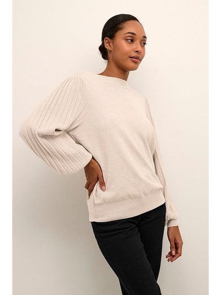 Kaffe Sweter "Alone" w kolorze beżowym rozmiar: XL. Brązowe swetry klasyczne damskie Kaffe, xl, bez kołnierzyka. Za 126.45 zł.