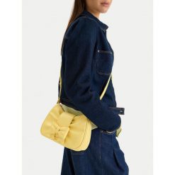 Torebka JENNY. Żółte listonoszki damskie Jenny, bez wzorów, bez dodatków. Za 119.99 zł.