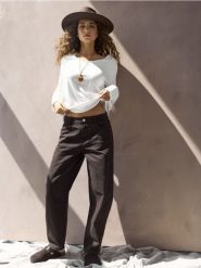 Jeansy balloon high waist z ozdobnym przeszyciem - brązowy. Brązowe jeansy damskie Sinsay, z podwyższonym stanem. Za 69.99 zł.