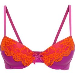 Biustonosz usztywniany bonprix fuksja-pomarańczowy. Czerwone biustonosze bonprix, w koronkowe wzory, z koronki. Za 44.99 zł.