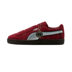 Trenerzy Puma Suede 2 One Piece. Czerwone obuwie sportowe damskie Puma, bez zapięcia, Puma Suede. Za 415.00 zł.