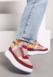 Bordowe Sneakersy na Grubej Podeszwie Ozdobione Przeszyciami Terilira. Czerwone obuwie sportowe damskie Born2be, z jeansu, bez zapięcia. Za 109.99 zł.