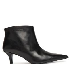 Botki Patrizia Pepe. Czarne botki damskie Patrizia Pepe, bez obcasa, na szpilce, bez zapięcia. Za 1,529.00 zł.