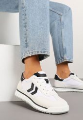 Białe Sneakersy ze Wzorem Strzałek Faltewia. Białe obuwie sportowe damskie Renee, z jeansu, bez zapięcia, trekkingowe. Za 69.99 zł.